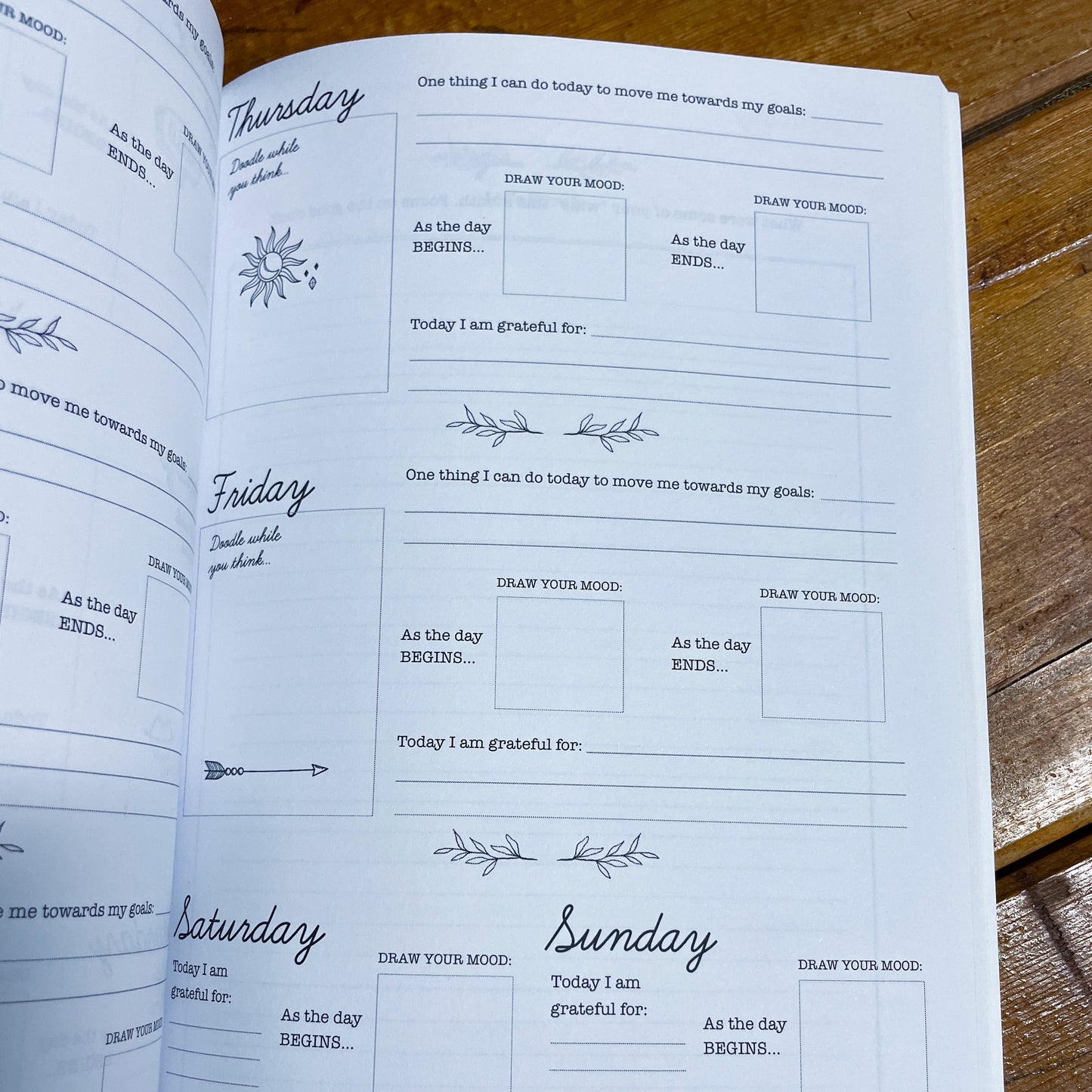 Gratitude Journal for the Artist at Heart